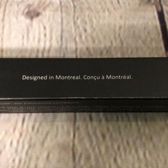 Laritzy Cosmetics Lip Gloss Paraben Free Vibe New in Box - Picture 7 of 10